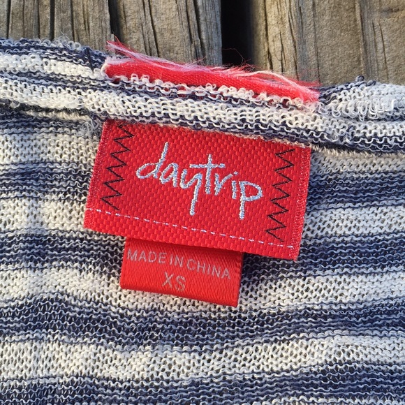 Top - Picture 2 of 6